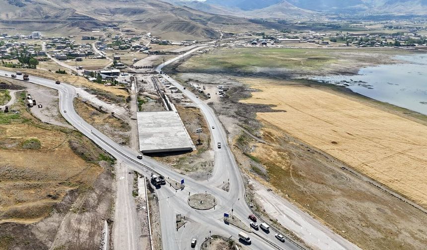 Van Çevre Yolu’nun İpekyolu etabında çalışma…