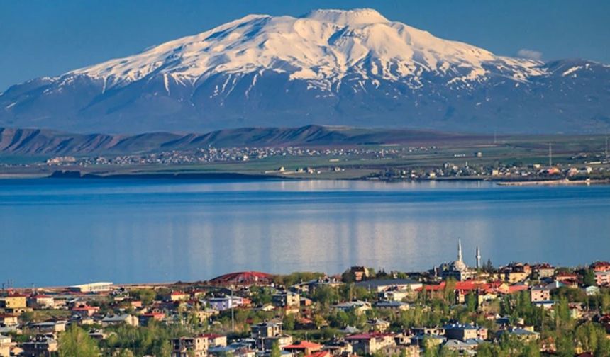 Van Gölü’nün geleceği için ortak akıl buluşması