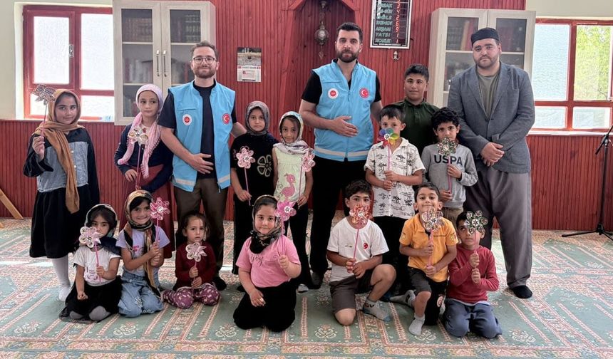 Van'da Yaz Kur’an Kursu öğrencilerine bağımlılık ve mahremiyet bilinci semineri
