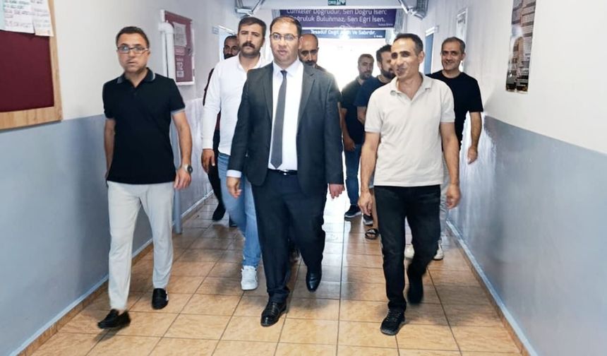 Edremit’te okullarda yeni eğitim-öğretim yılı hazırlıkları yerinde incelendi