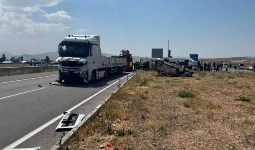Van’da Çaldıran’da bir kaza daha! Yaralılar var