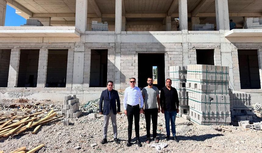 Kaymakam Bakan, Gençlik Merkezi inşaatında incelemelerde bulundu