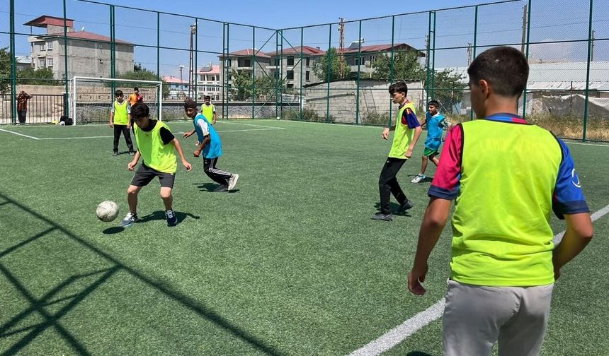 Tuşba’da Camiler Arası Futbol Turnuvası Düzenlendi