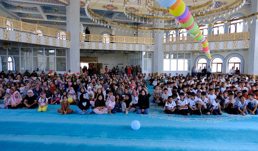 Tuşba’da Yaz Kur'an Kursları Kapanış Programı Düzenlendi