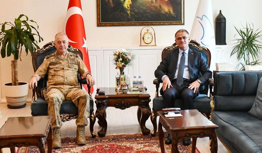 Van Jandarma Asayiş Kolordu Komutanı Topçu görevine başladı