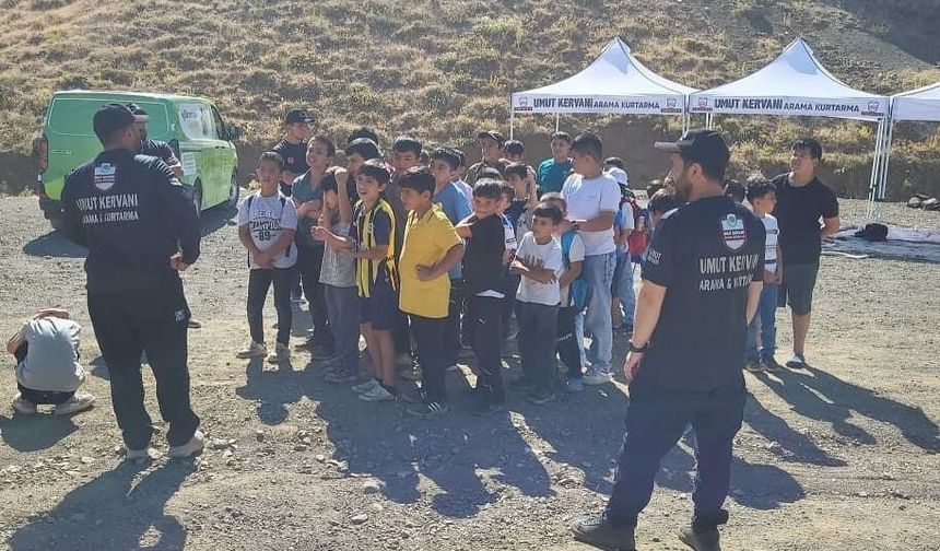 Van Umut Kervanı Yaz Okulu doğa gezisiyle noktalandı