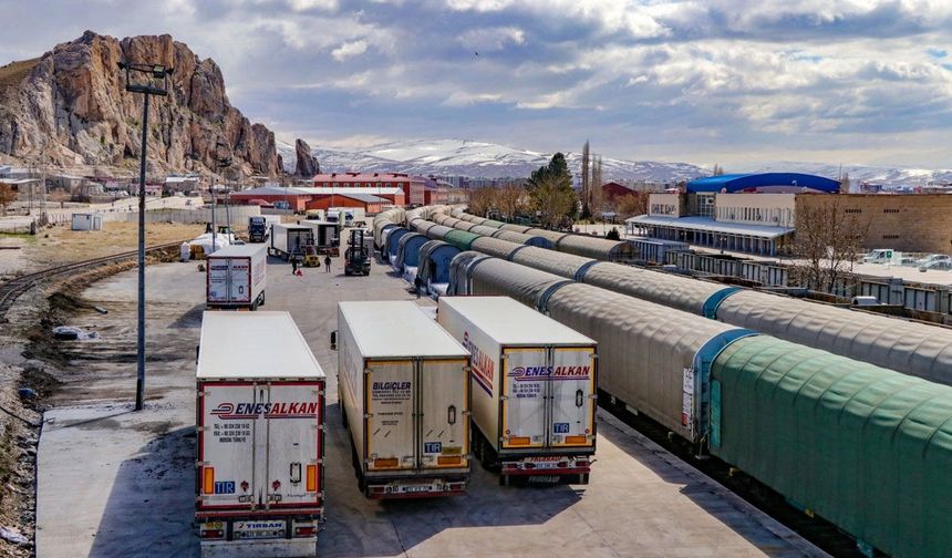 Van’da ihracat düştü ithalat yükseldi