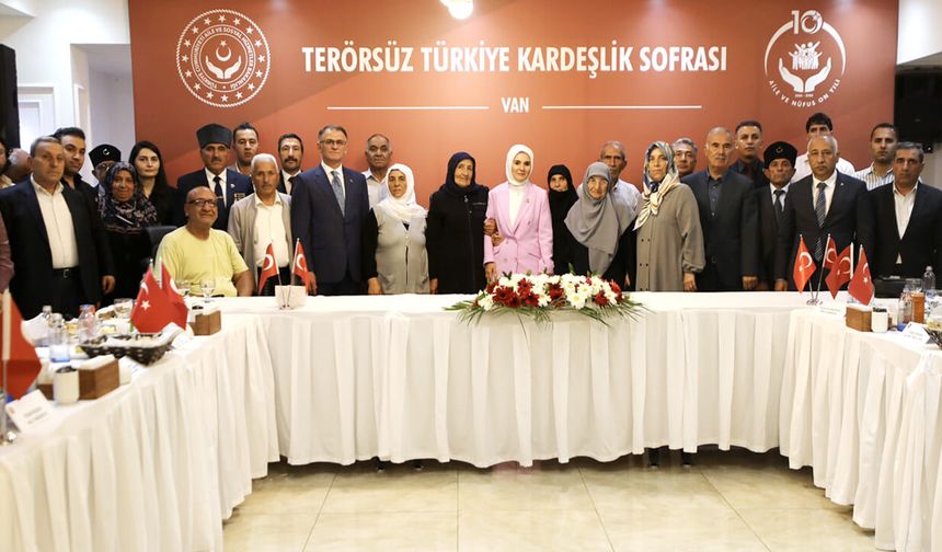 Van’da ‘Terörsüz Türkiye Kardeşlik Sofrası’ programı düzenlendi