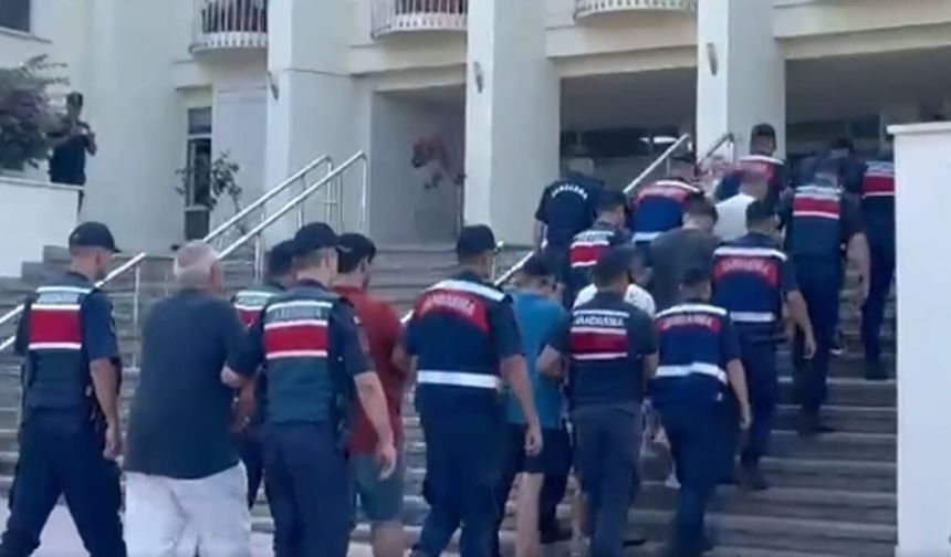 Van’ın da aralarında bulunduğu 23 ilde göçmen kaçakçılığı operasyonu