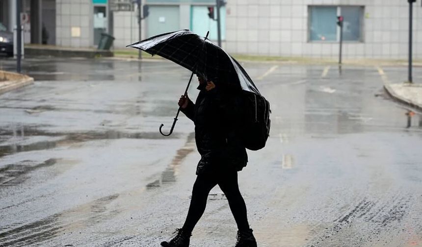 Meteoroloji tarih verdi: Van’a gök gürültülü sağanak yağış geliyor