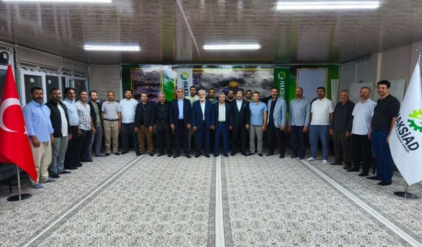 HAKSİAD Genel Başkanı Vedat Turgut, Van Şubesi yönetimiyle bir araya geldi