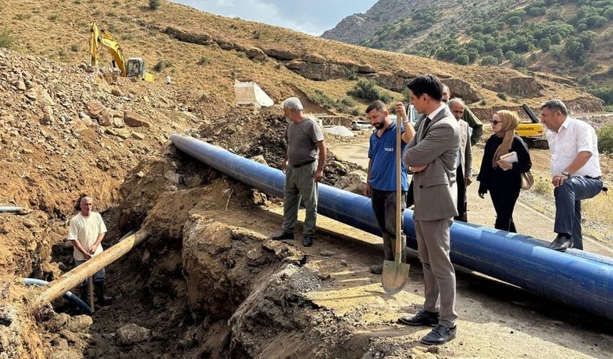 Kaymakam Kartal, Bahçesaray’da devam eden çalışmaları yerinde inceledi