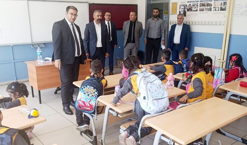 Müdür Nurses’ten okul ziyaretleri