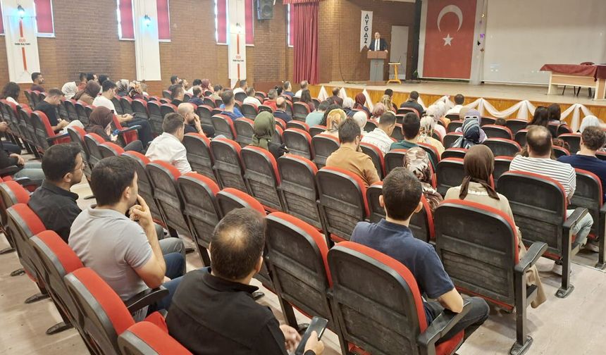 Tuşba’da sene başı rehberlik toplantısı düzenlendi