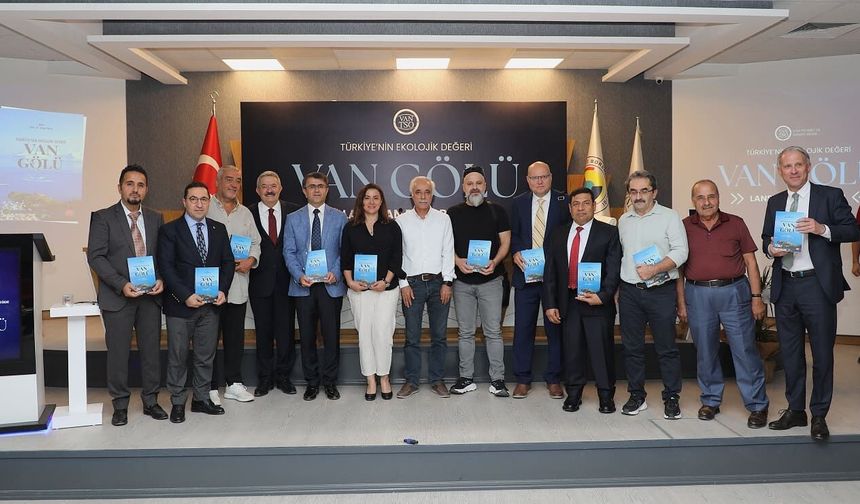 Van Gölü’nün ilk kitabının lansmanı yapıldı