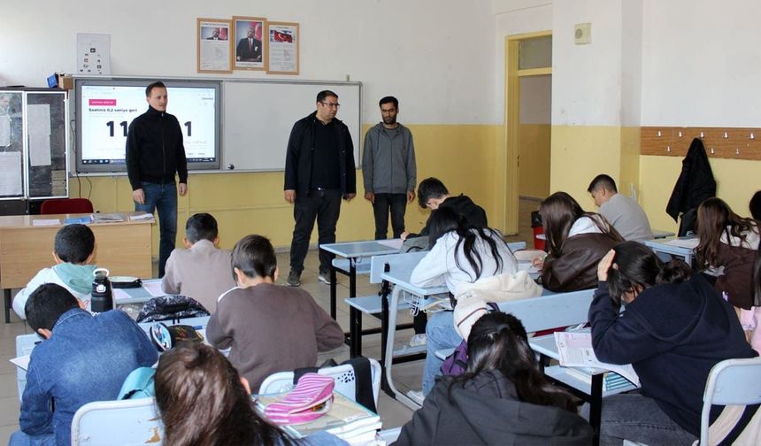Edremit’te 3 okulda DYK kurslarına yakın takip