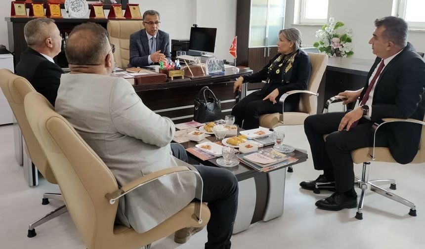Edremit'te Anadolu İmam Hatip Liseleri arasında iş birliği güçleniyor