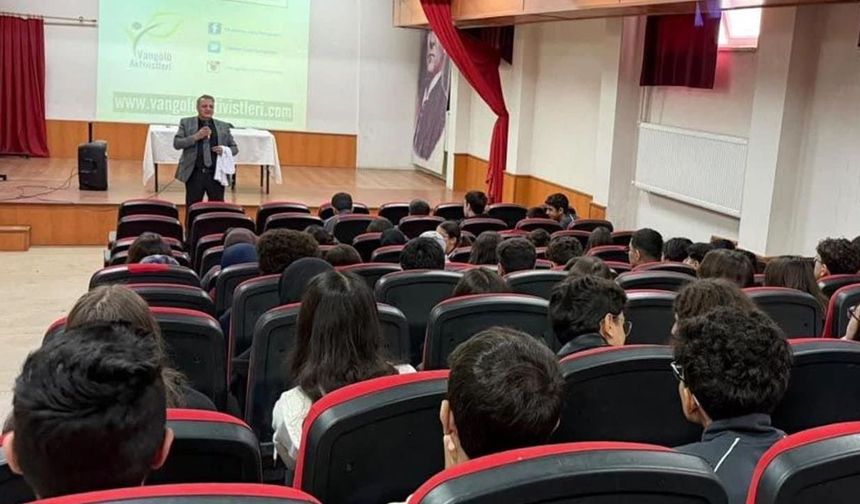Van Gölü için farkındalık eğitimleri devam ediyor
