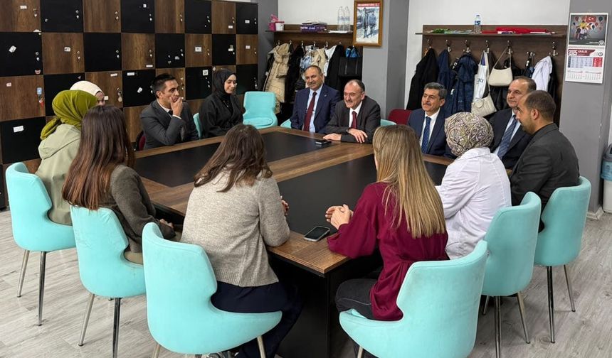 Van İl Millî Eğitim Müdürü Çandıroğlu’ndan Muradiye’de okul ziyaretleri