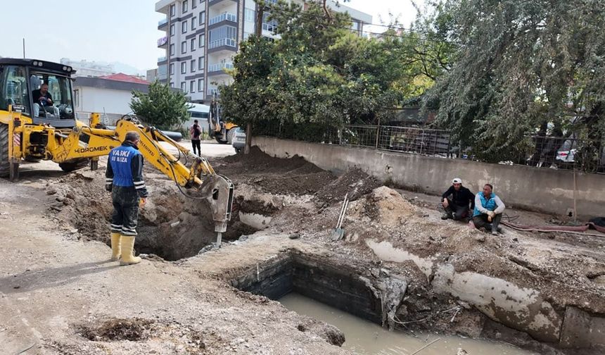 Van’da 2 bin 500 metrelik içme suyu hattı yenilendi