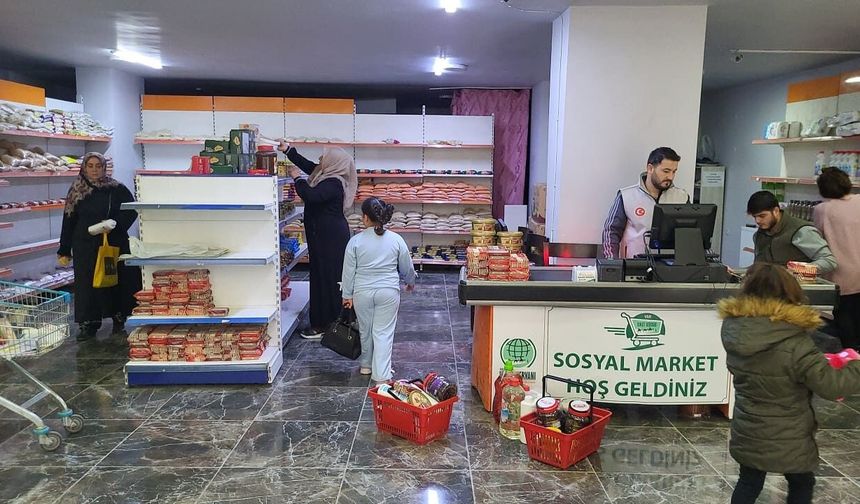 Van’da 250 aile Sosyal Marketten ihtiyaçlarını karşıladı