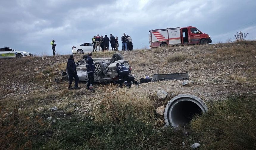 Van’da takla atan araçtaki 2 kişi yaralandı!