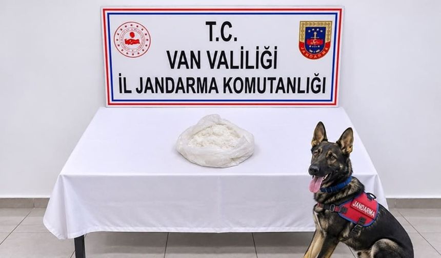 Van’da yolcu otobüsünde metamfetamin ele geçirildi