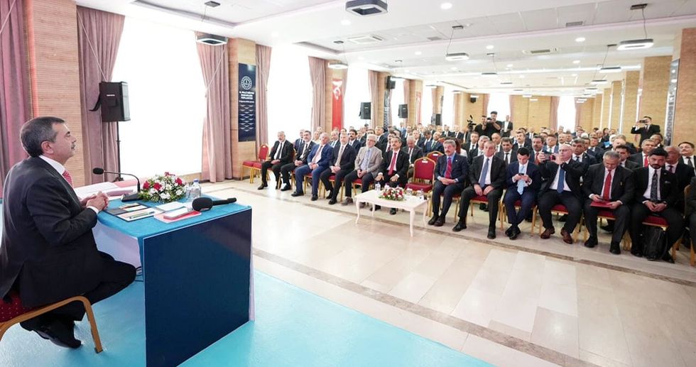 Müdür Çandıroğlu Şırnak’ta İl Millî Eğitim Müdürleri toplantısına katıldı