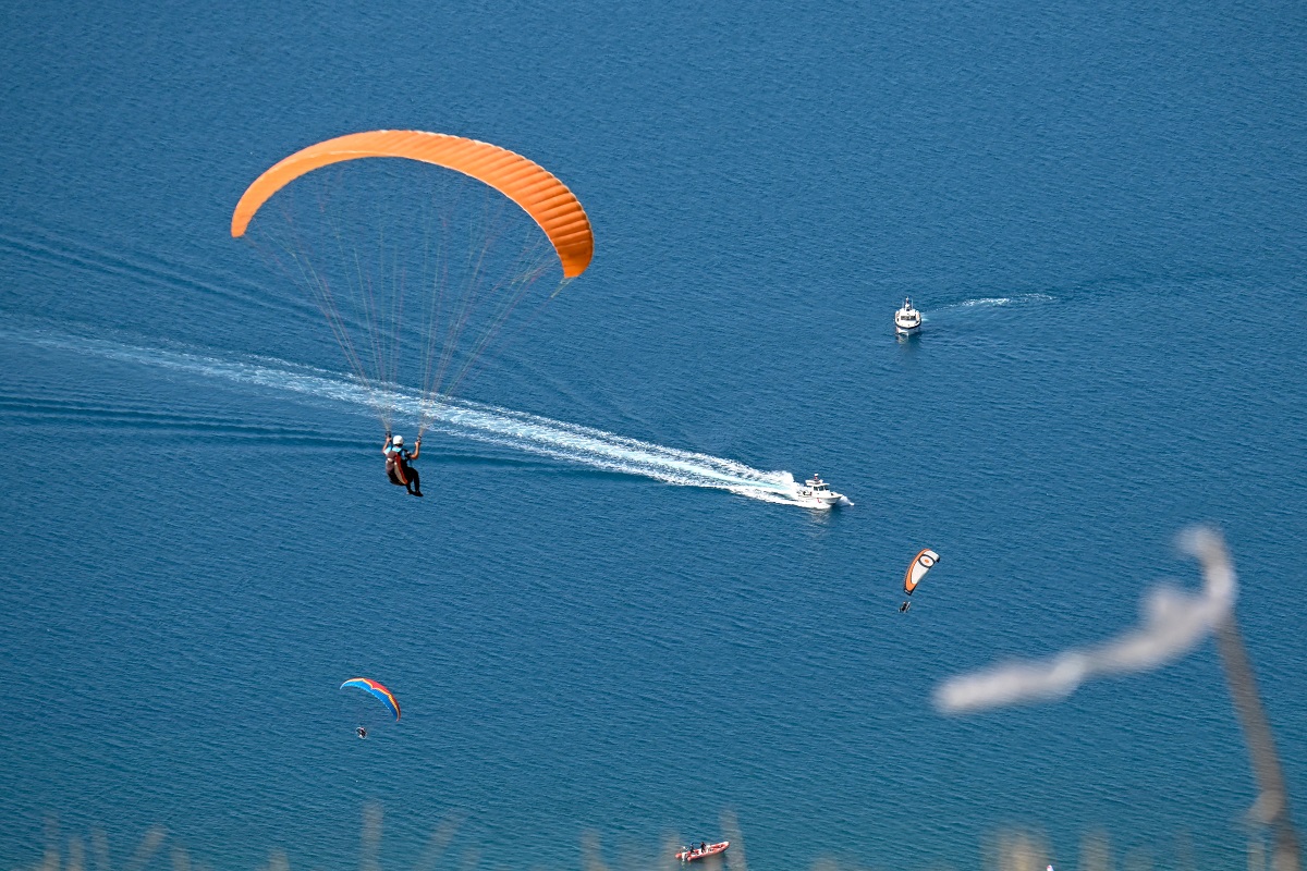 Van semalarında paraşüt ve paramotor şampiyonası