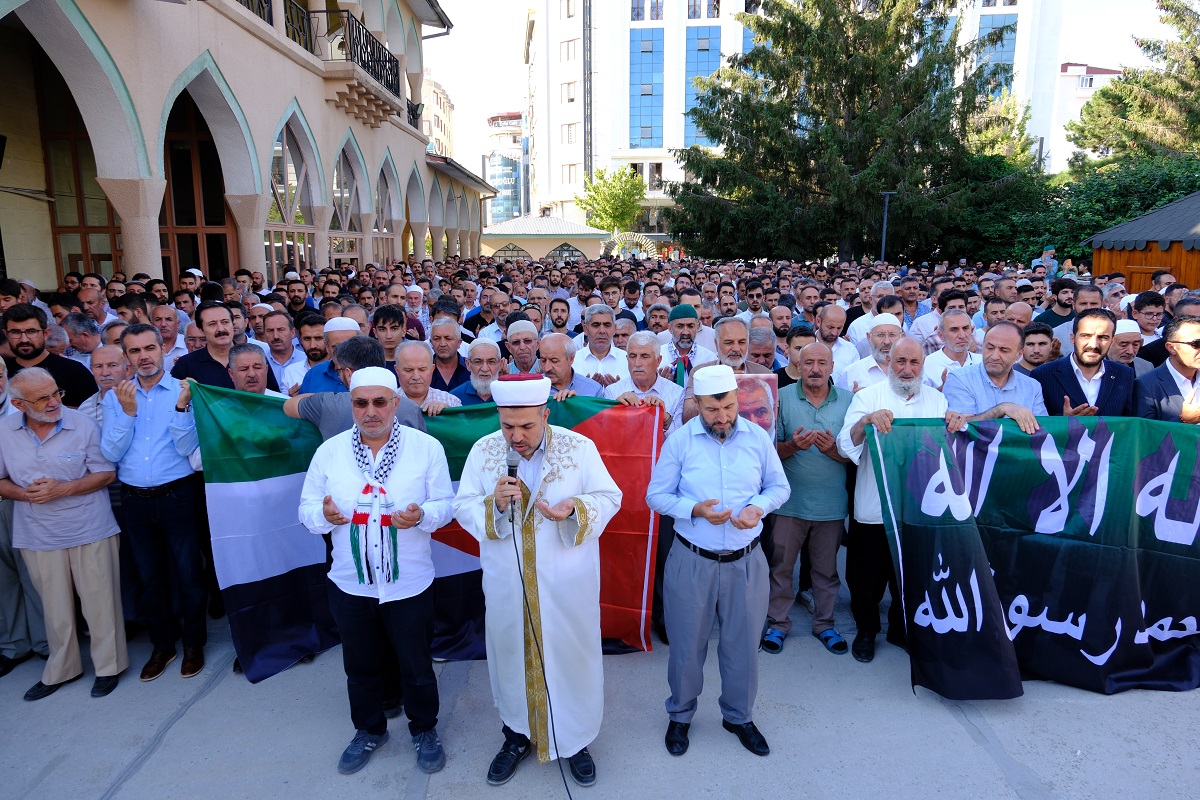 Van Ismail Heniyye Cenaze Namazı (10)