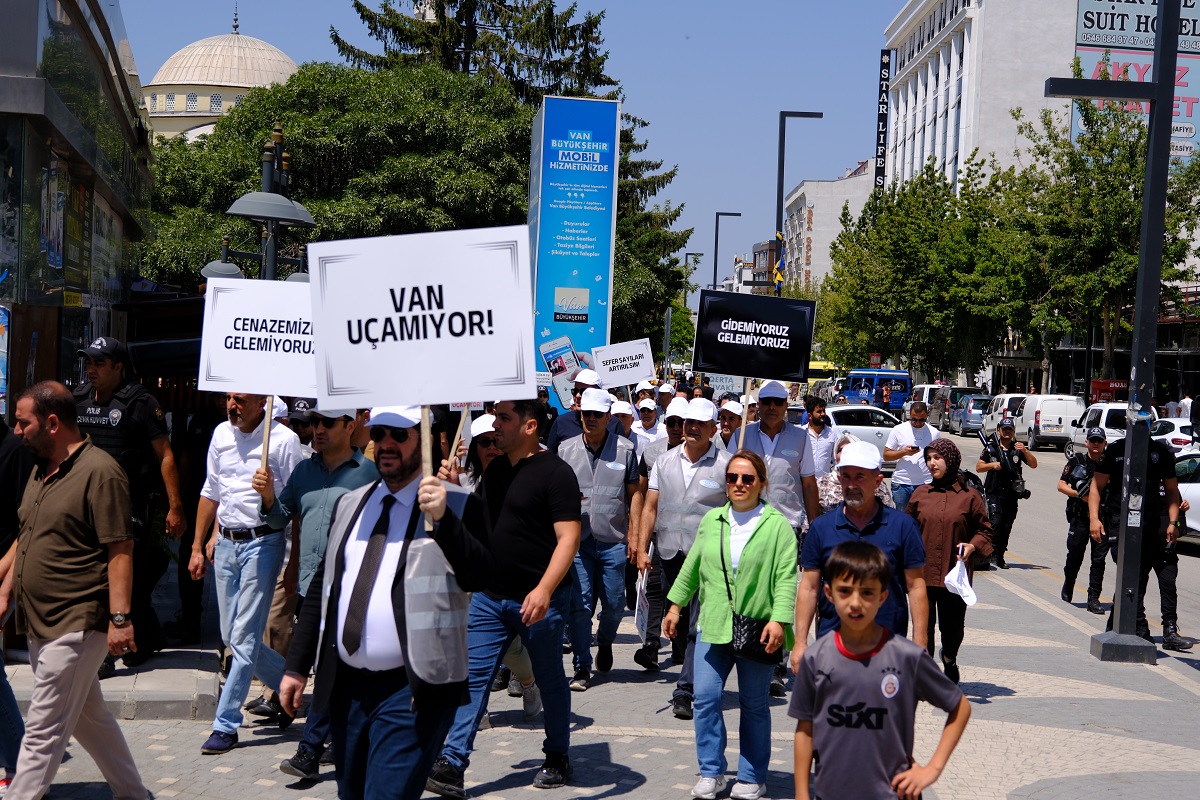 Van Uçak Yürüyüşü Tso (3)