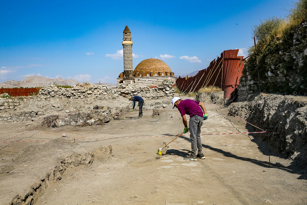 Eski Van Şehri Yeni Yapılar (1)