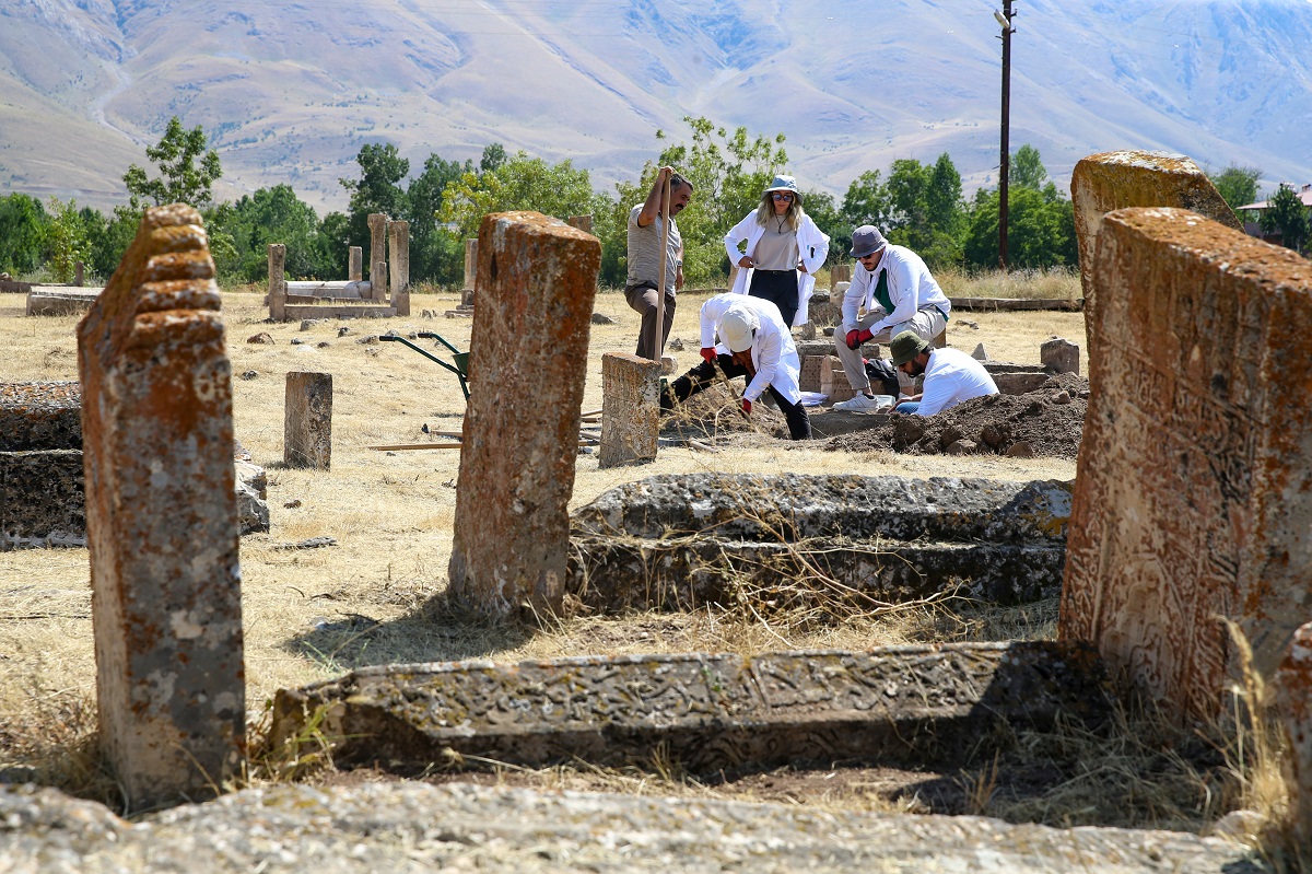 Van Gölü Tarihi Eserler (2)