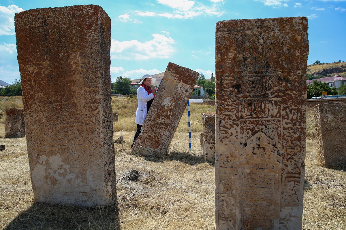 Van Gölü Tarihi Eserler (3)