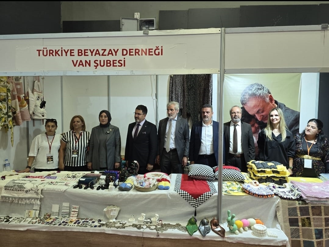 Beyazay Derneği Vanolay Ziyareti 2 (1)