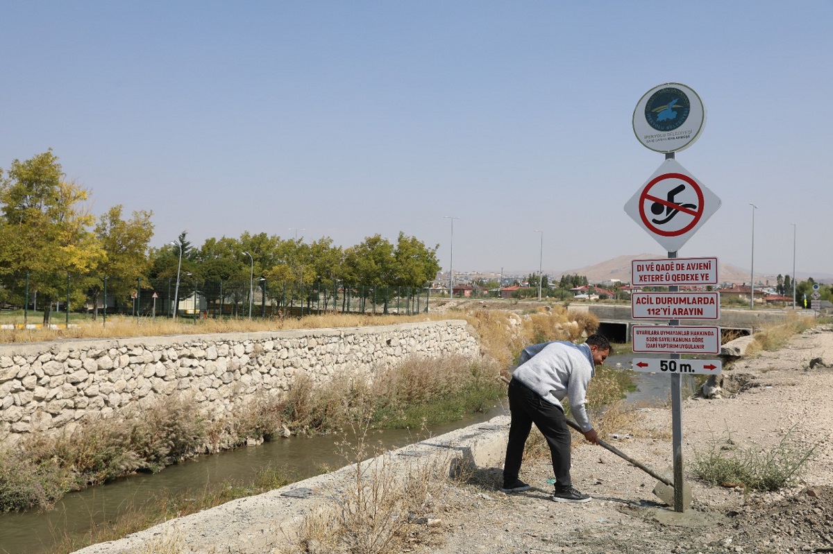 Ipekyolu Kürtçe Uyarılar (3)