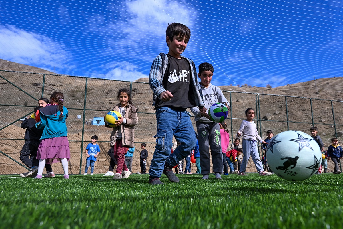 Van Halı Saha Yatırımı (3)