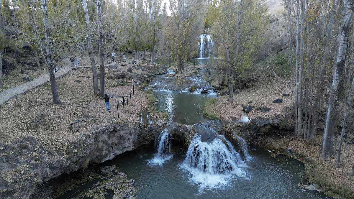 Van Muradiye Şelalesi Sonbahar (4)