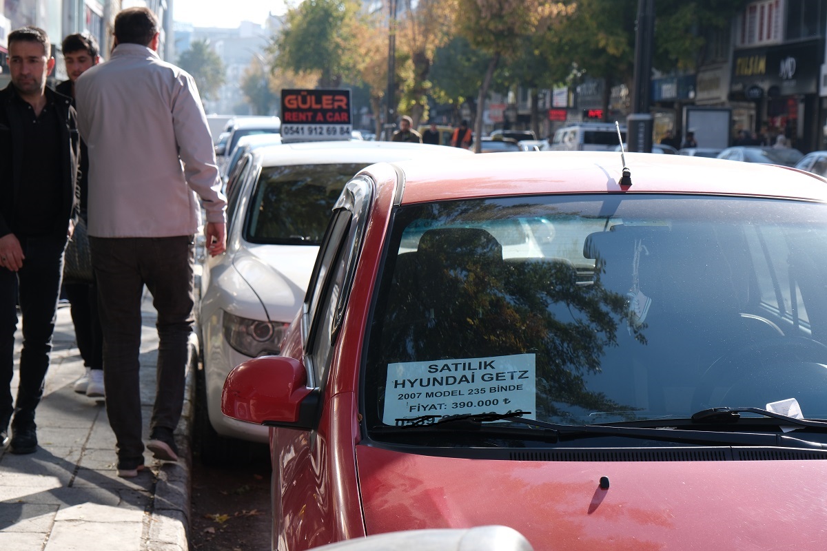 Van Park Sorunu Açık Oto Pazarına Döndü (7)