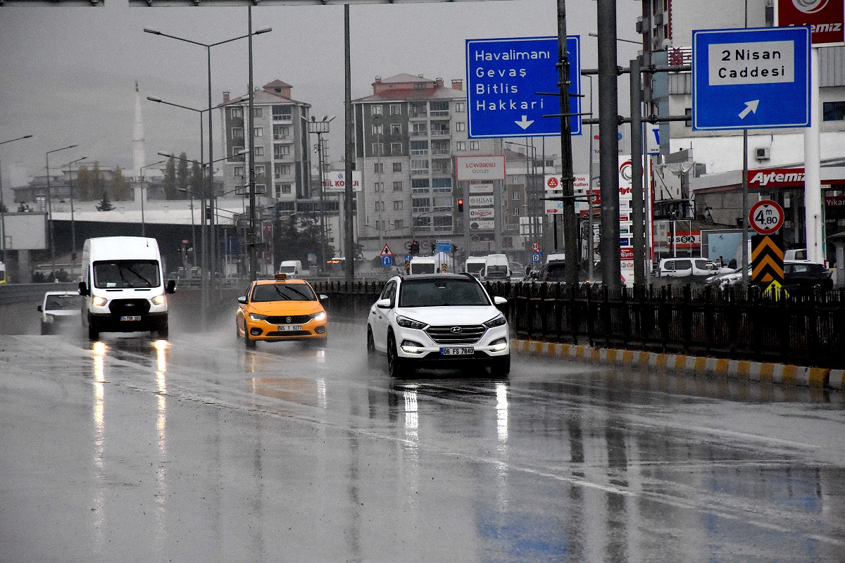 Van'ın Yüksek Kesimleri Kar Yağışı (1)