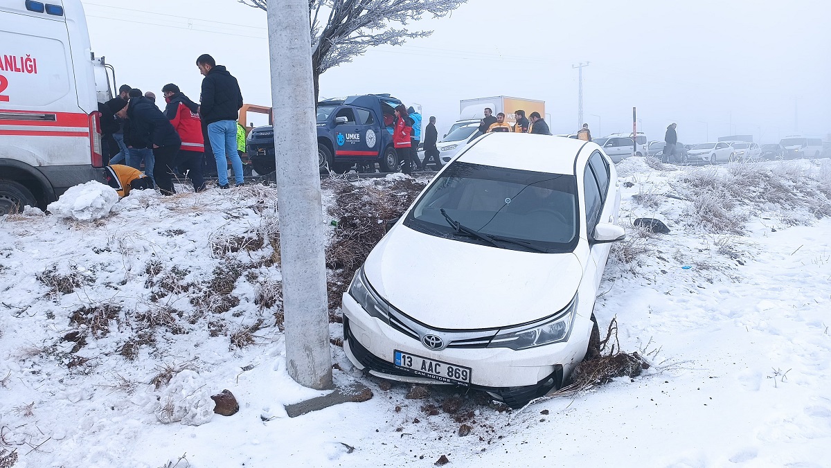 Tatvan Bitlis Zincirleme Kaza (4)