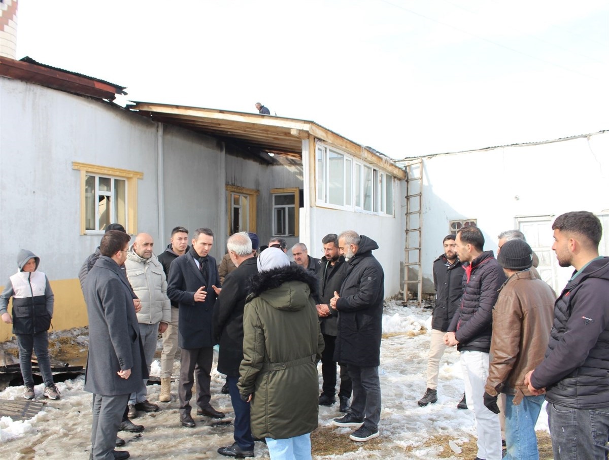 Çaldıran Cami Yangını (2)