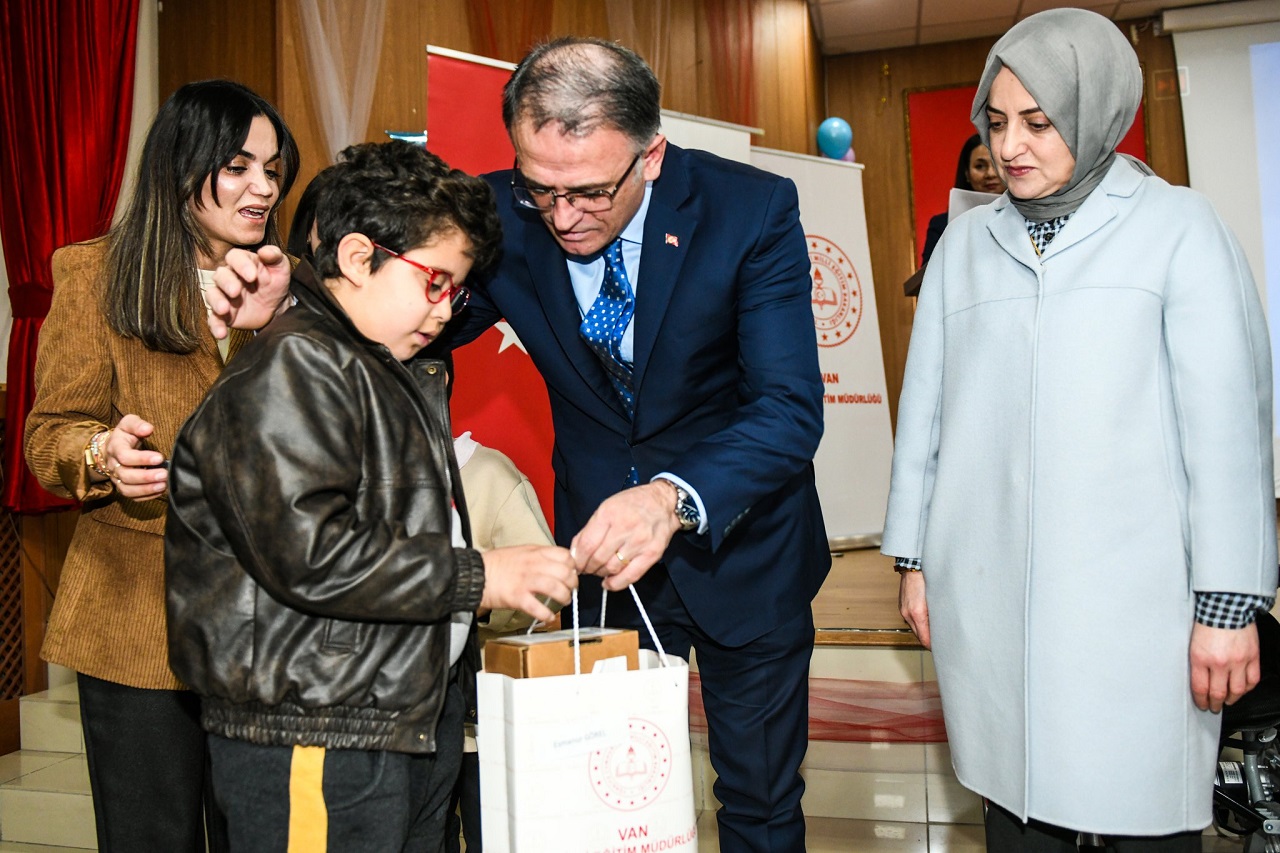 Van Engelli Çocuklara Destek (2)