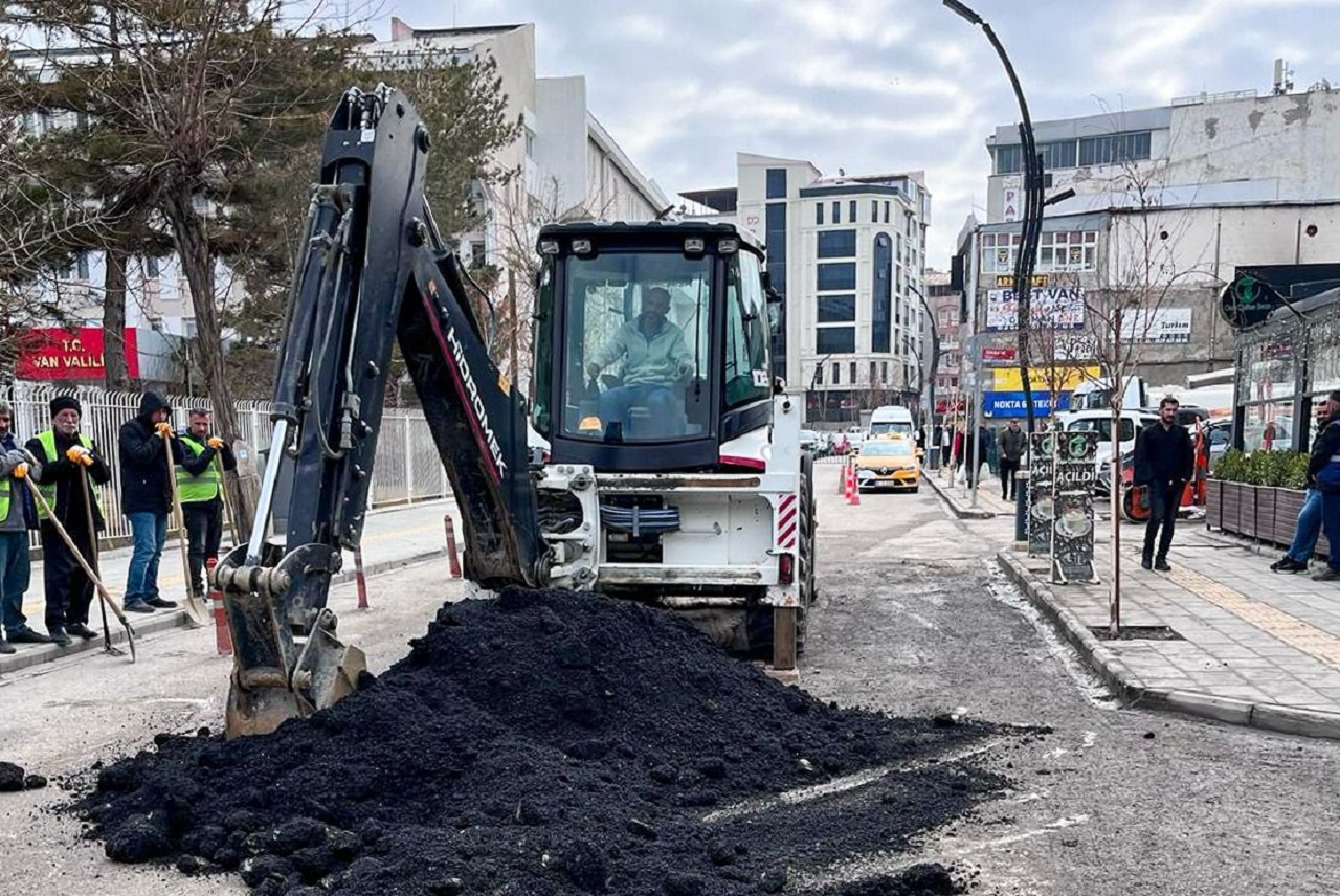 Van Karla Mücadele Yol Çalışması (2)