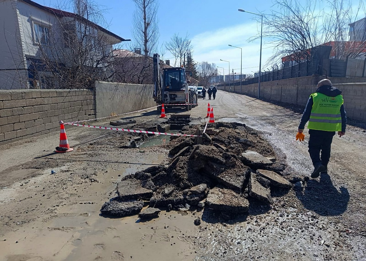 Van Karla Mücadele Yol Çalışması (3)