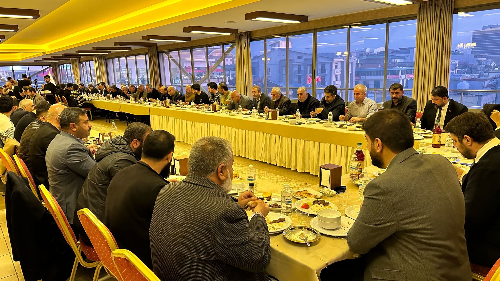 Van Köklü Değişim Iftarı (2)