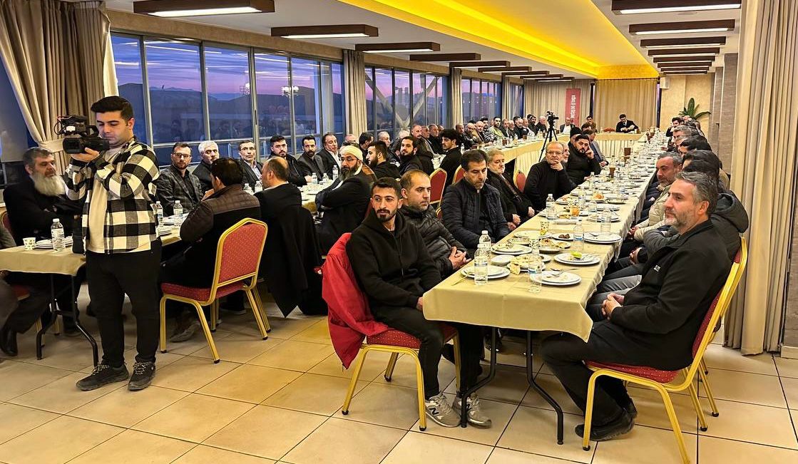 Van Köklü Değişim Iftarı (5)