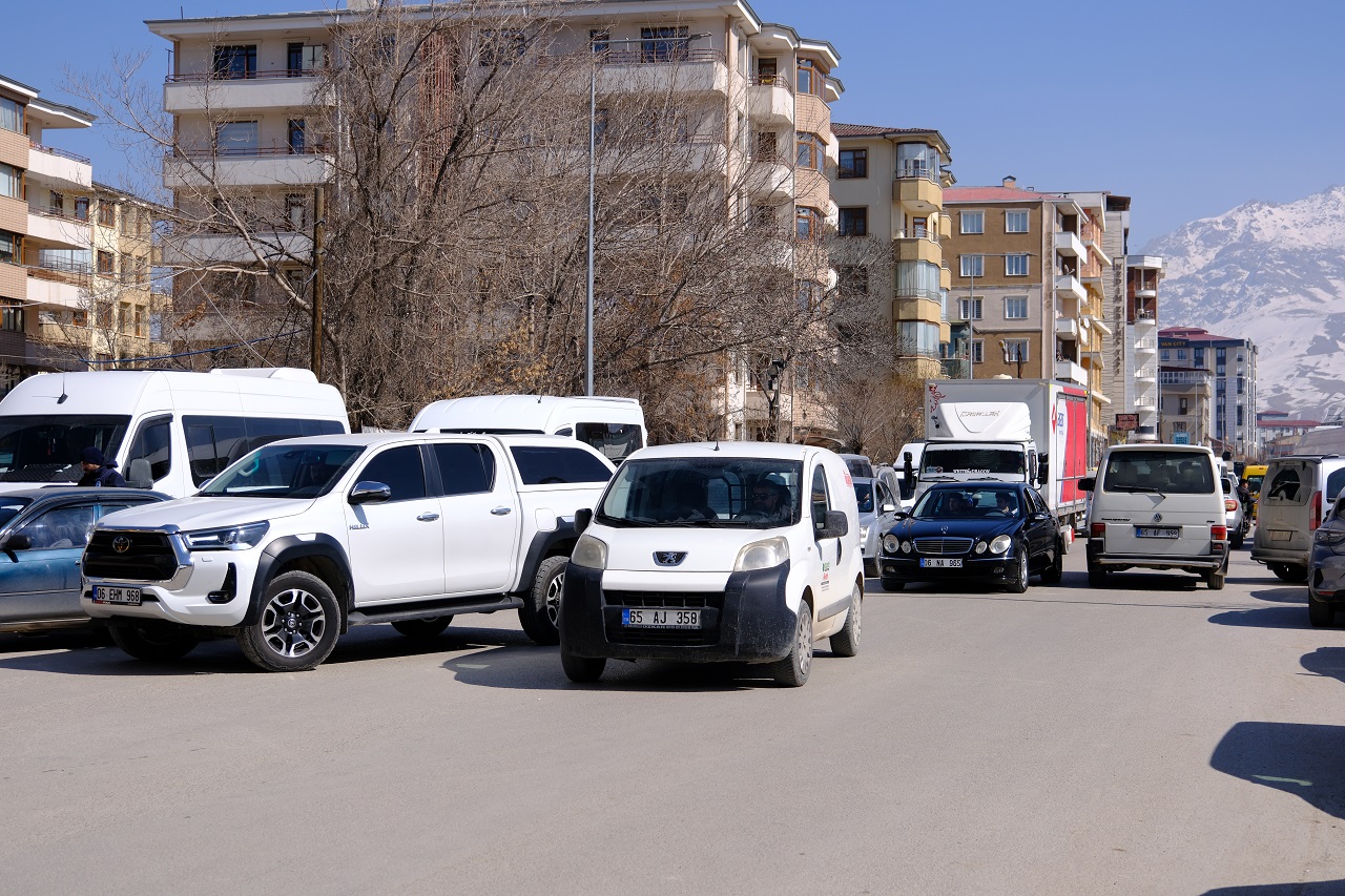 Van Trafik Sorunu Bakan Geldi (4)