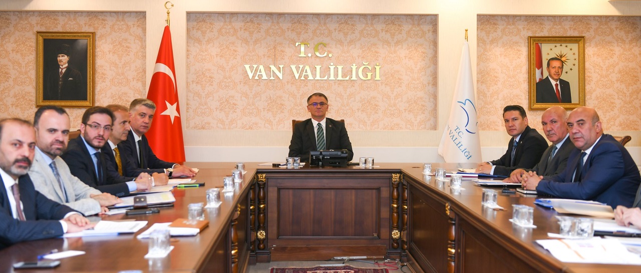 Vali Balcı Toplantı (1)