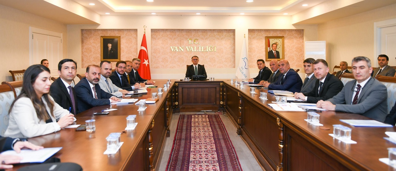 Vali Balcı Toplantı (2)